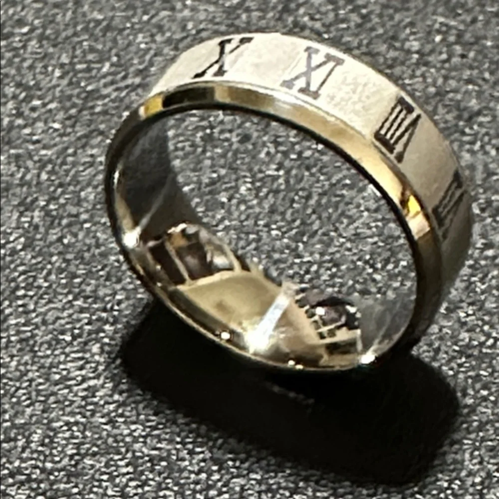 Brushed Silver-Tone Polished Beveled Edge Roman Numerals Unisex Ring